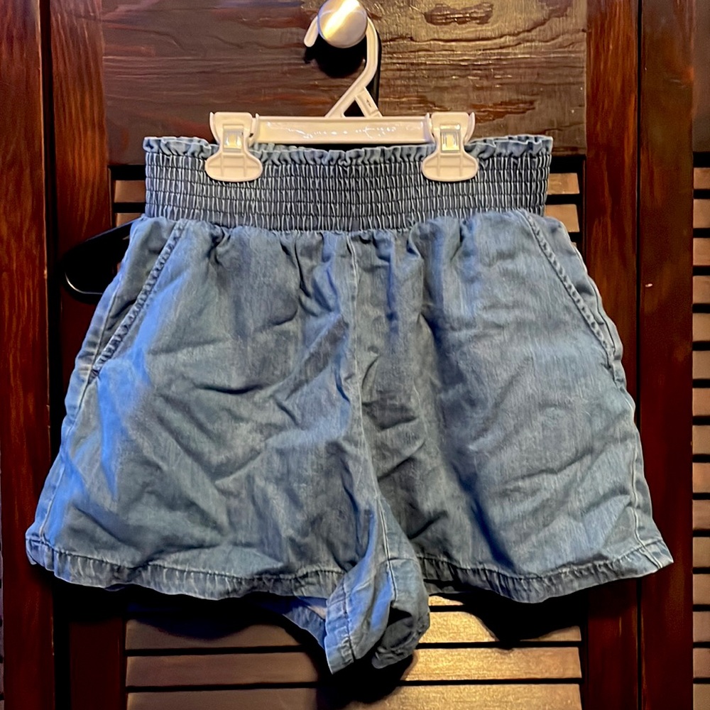 Girls Pull On Faux Jean Shorts